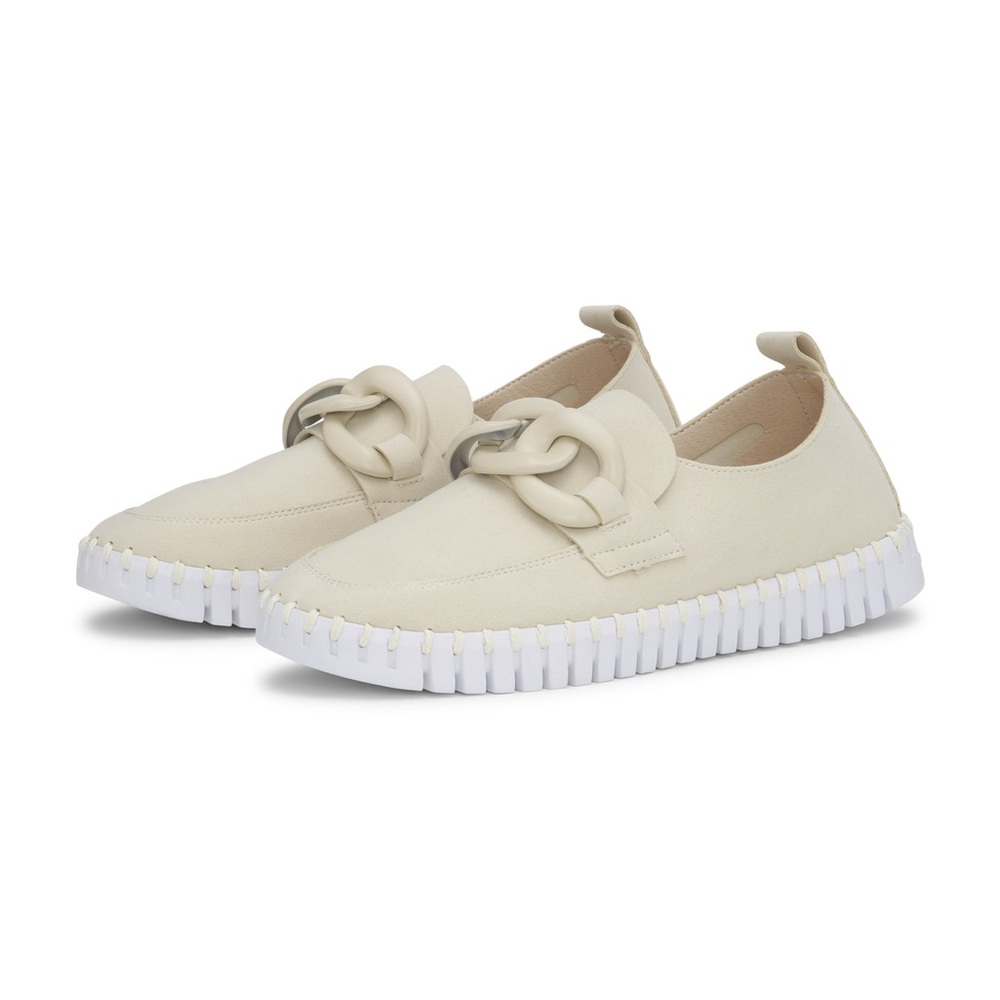 Elegant Cream Loafers with Chain Detail